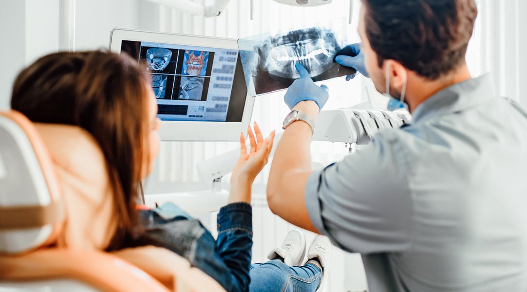 examining dental